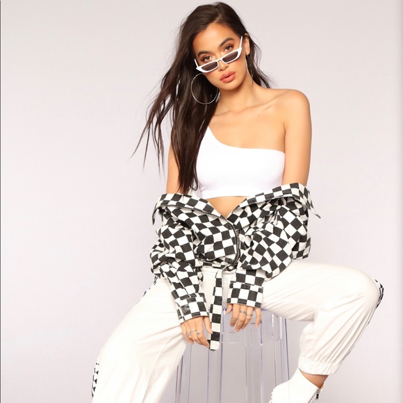 [fashion nova] • [jordan one shoulder crop top] - Picture 1 of 6